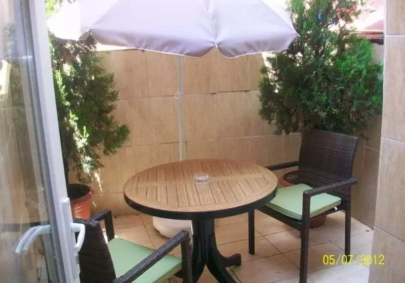 Fotos del hotel Effendi Apartment:  7