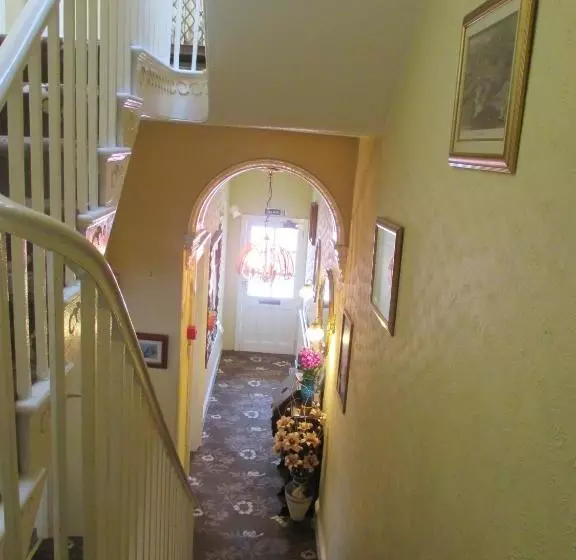 Fotos del hotel Caledonia Guest House:  2