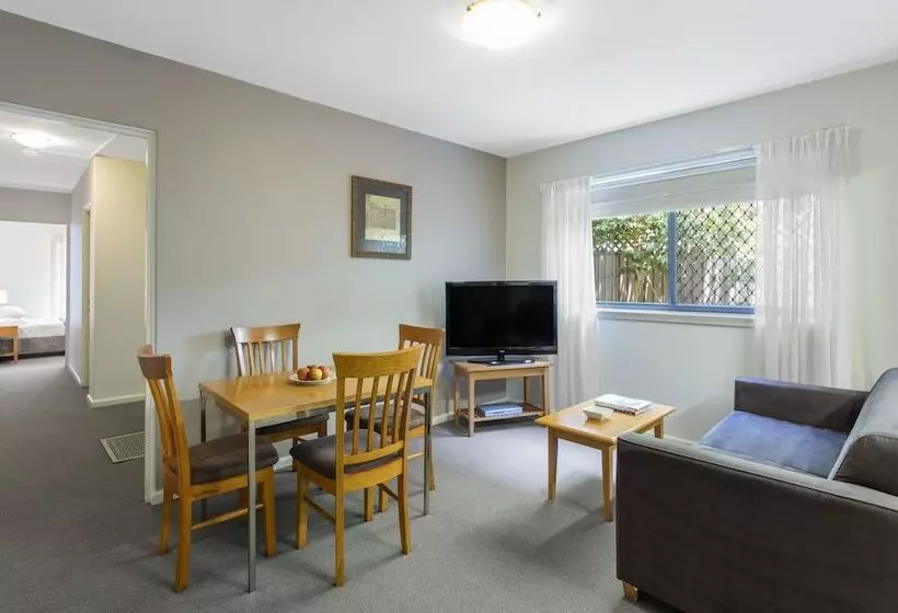 Fotos del hotel Waldorf Hornsby Residential Apartments:  2