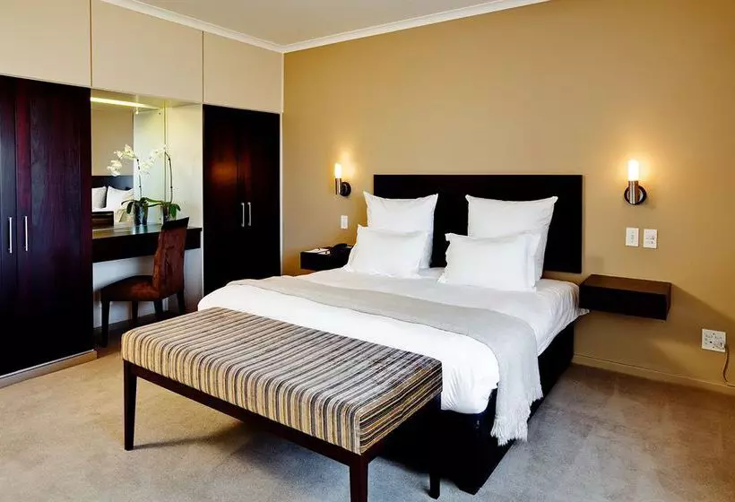 Fotos del hotel Ambassador Self Catering Apartments:  11