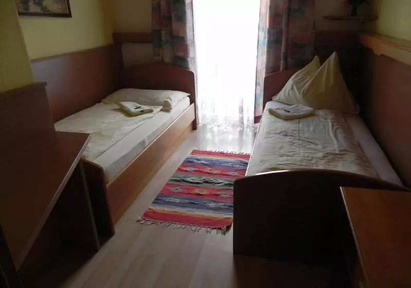 Fotos del hotel Kirchenwirt:  7