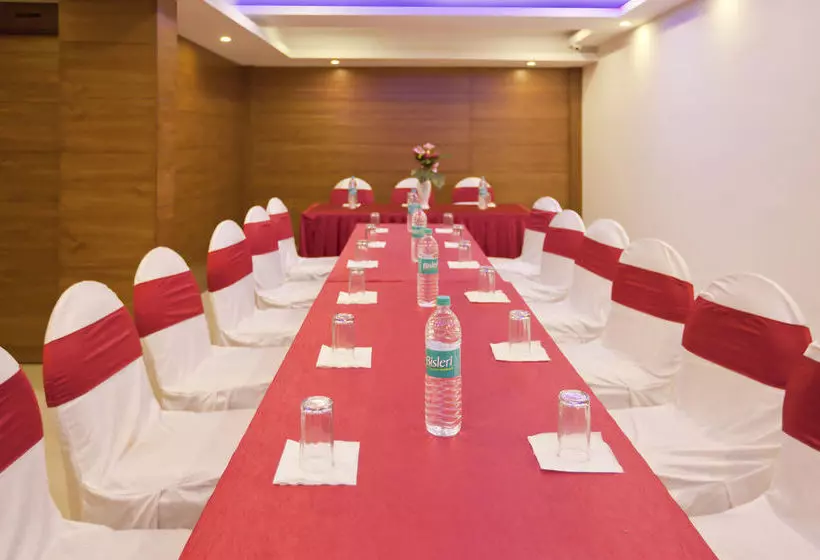 Fotos del hotel Shoba Residency:  15