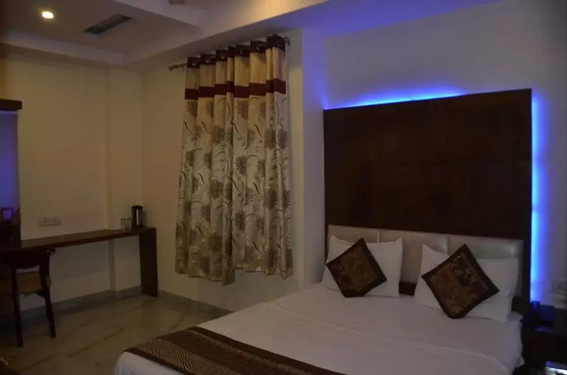 Saffron Inn
