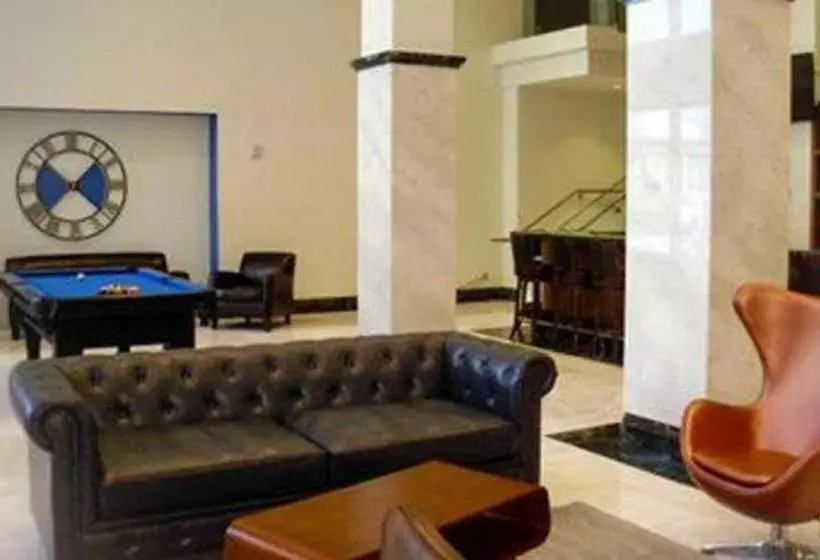 Fotos del hotel Umbrella  Queens Airports:  3