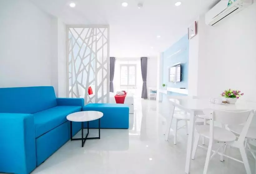 Fotos del hotel Reddoorz Plus Near Nguyen Hue Walking Street:  16